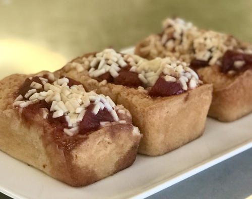 QUINCE AND WHITE CHOCOLATE FRIAND QUINCE AND WHITE CHOCOLATE FRIAND